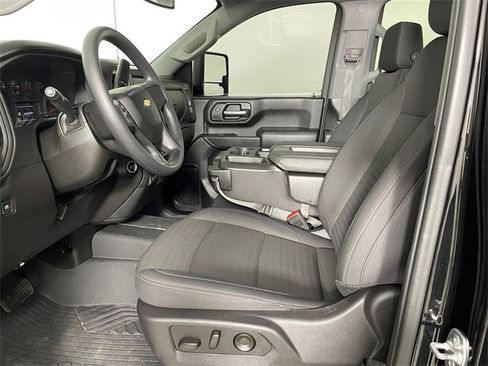 Certified 2025 Chevrolet Silverado 2500 Custom w/ Custom Value Package image 2