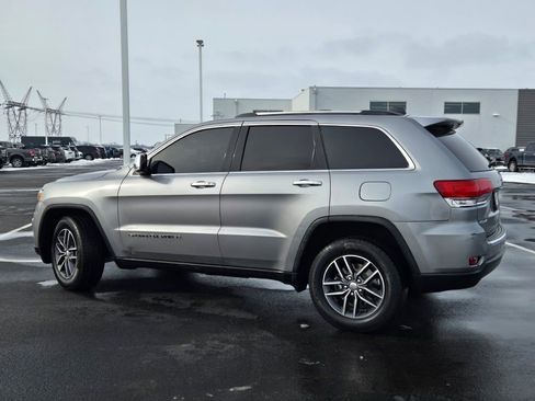Used 2018 Jeep Grand Cherokee Limited image 15
