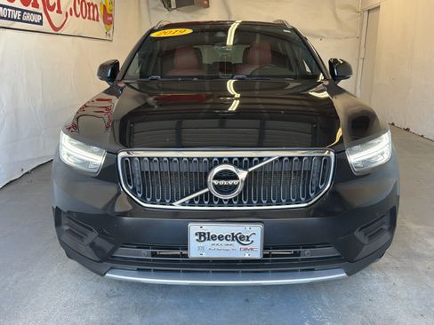 Used 2019 Volvo XC40 T5 Momentum AWD/4WD image 3