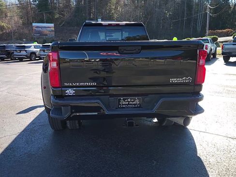 Used 2025 Chevrolet Silverado 3500 High Country w/ High Country Premium Package image 18