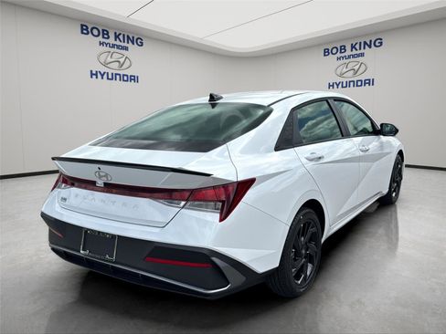 New 2026 Hyundai Elantra Sport FWD image 5