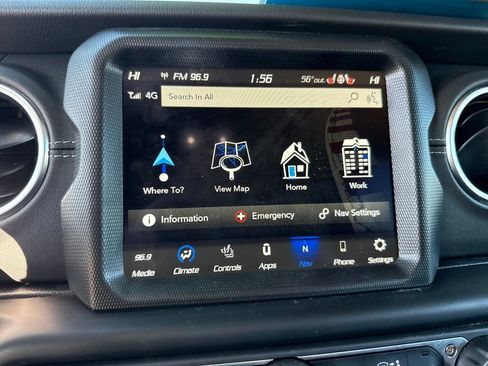 Used 2023 Jeep Wrangler Unlimited Sahara w/ Cold Weather Group image 13