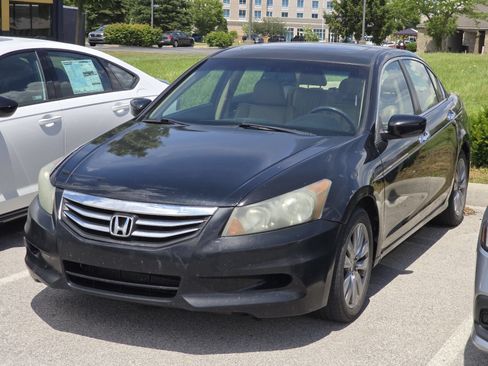 Used 2011 Honda Accord EX-L image 4