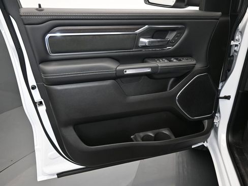 Used 2025 RAM 1500 Laramie image 11