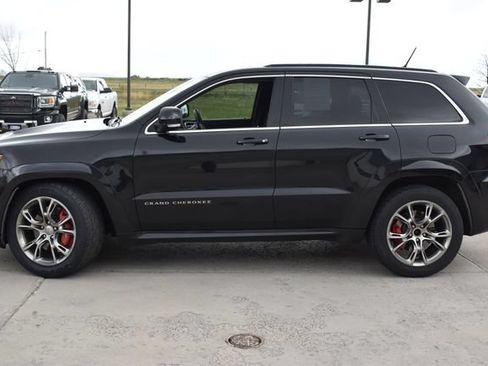 Used 2012 Jeep Grand Cherokee SRT8 w/ Luxury Group II AWD/4WD image 8