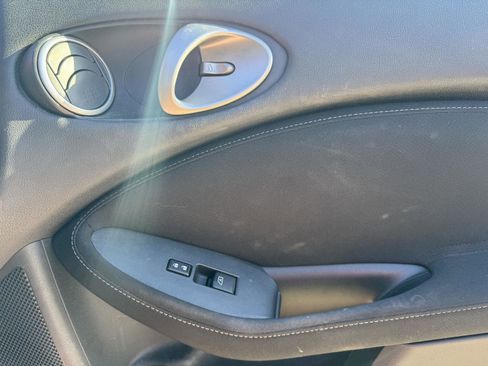 Used 2016 Nissan 370Z Base image 23