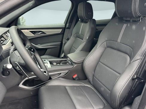 New 2025 Jaguar F-PACE R-Dynamic S AWD/4WD image 4