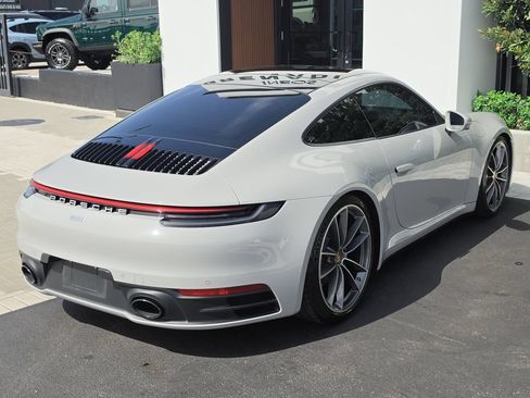 Used 2021 Porsche 911 Carrera image 4