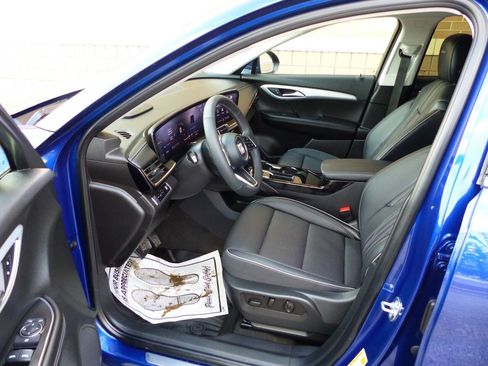 Used 2025 Buick Envision Avenir AWD/4WD image 20