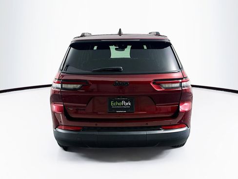 Used 2021 Jeep Grand Cherokee L Laredo image 7