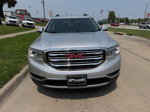 Used 2017 GMC Acadia SLT AWD/4WD image 8
