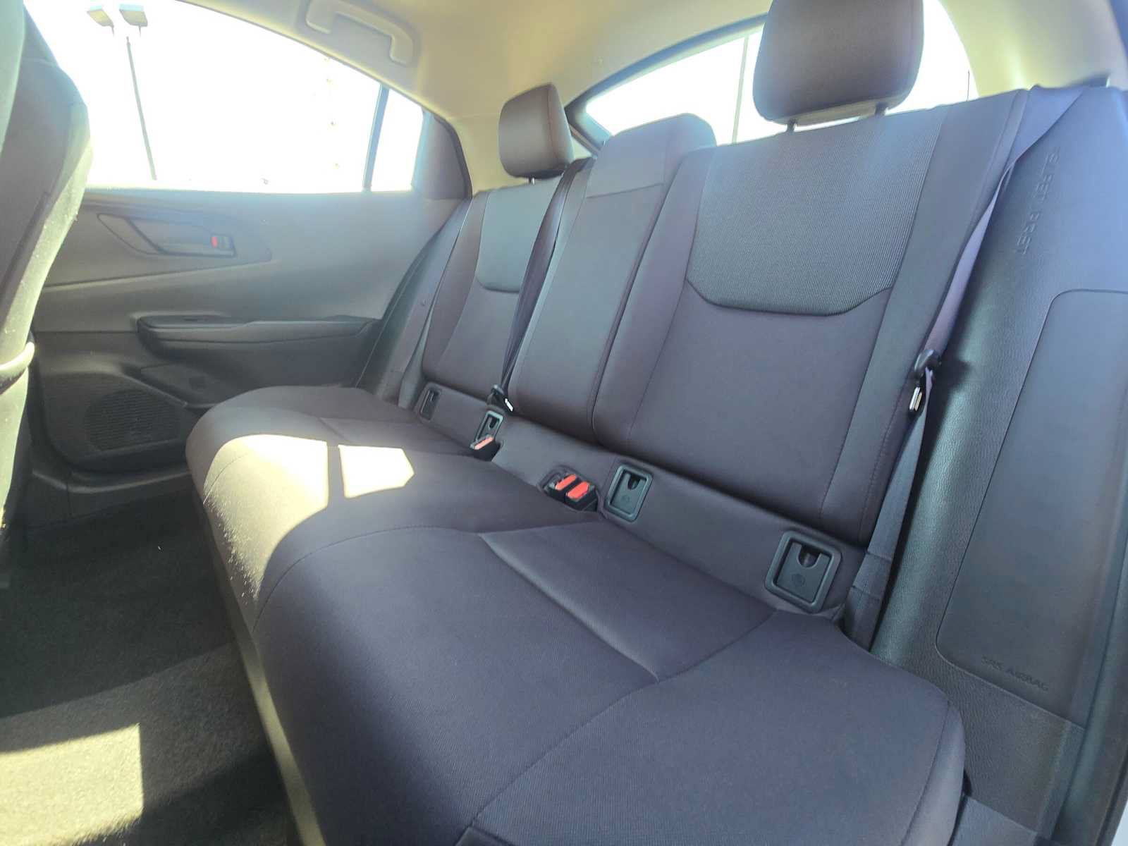 Certified 2025 Toyota Prius LE FWD image 17