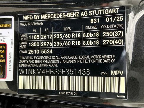 Certified 2025 Mercedes-Benz GLC 300 4MATIC image 25