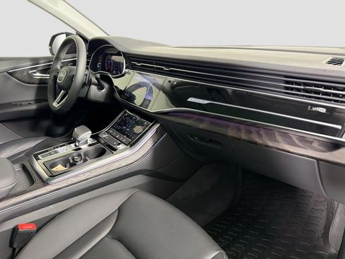 Used 2022 Audi Q8 Premium Plus image 30