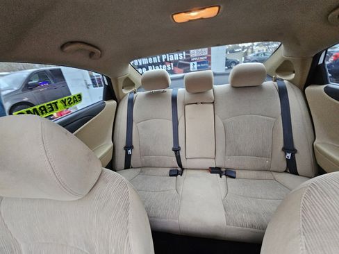 Used 2013 Hyundai Sonata GLS image 18