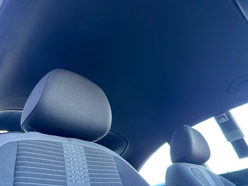 Used 2013 Volkswagen Beetle 2.0T image 16