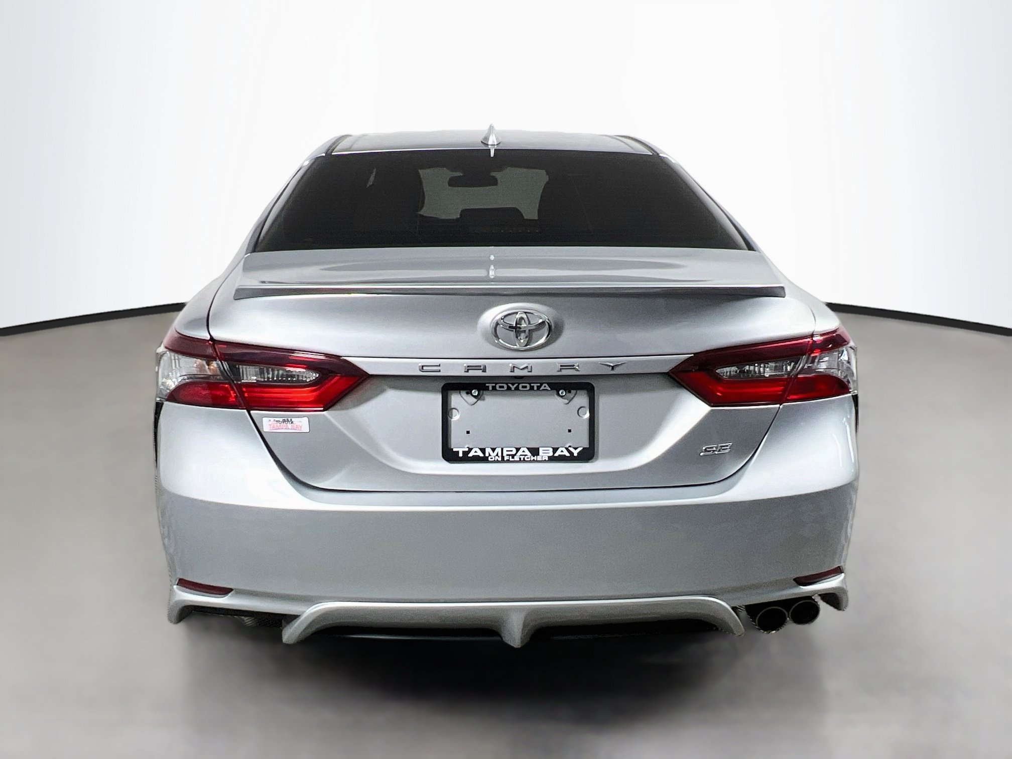 Used 2024 Toyota Camry SE FWD image 6