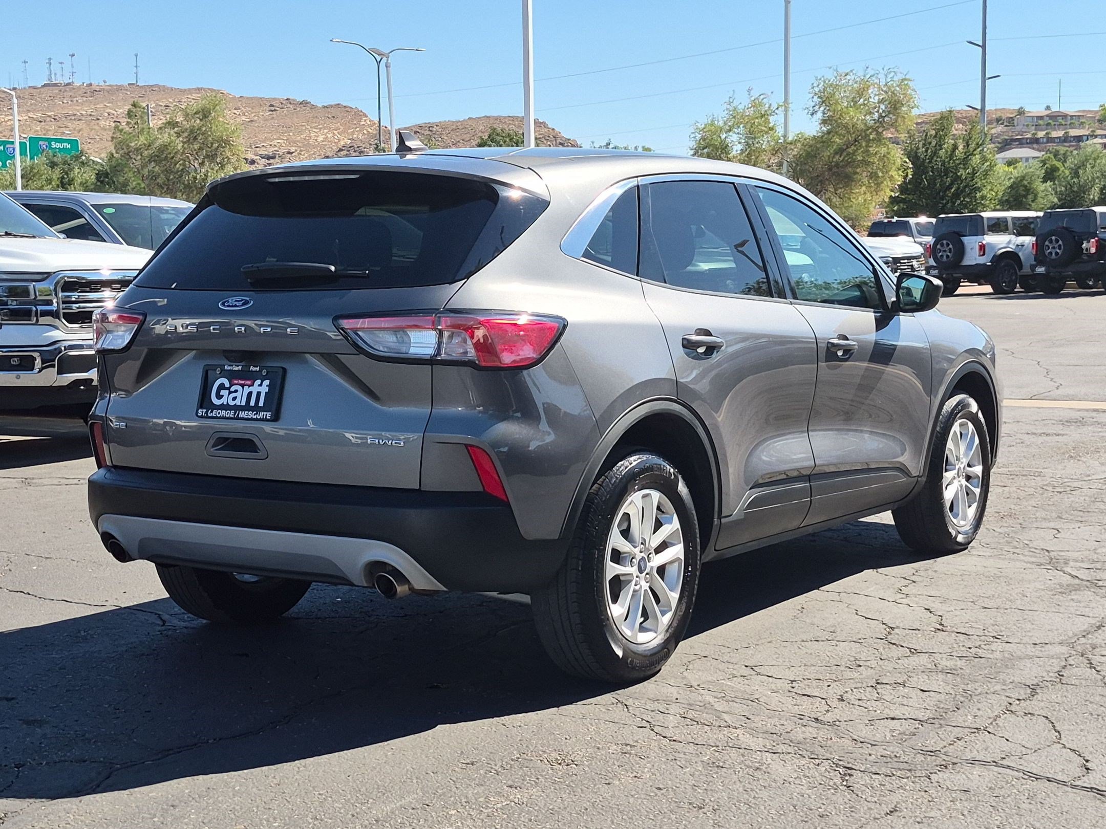 Used 2022 Ford Escape SE AWD/4WD image 4