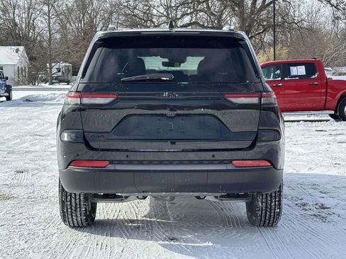 New 2026 Jeep Grand Cherokee Altitude AWD/4WD image 32