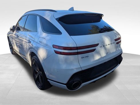 Used 2023 Genesis GV70 2.5T w/ Sport Prestige Package image 8