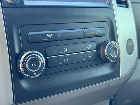 Used 2019 Nissan Frontier SV image 38