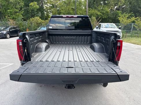 New 2026 GMC Sierra 2500 Denali Ultimate AWD/4WD image 9