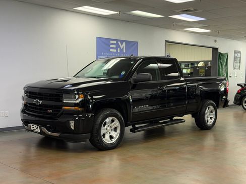 Used 2018 Chevrolet Silverado 1500 LT w/ All Star Edition AWD/4WD image 13