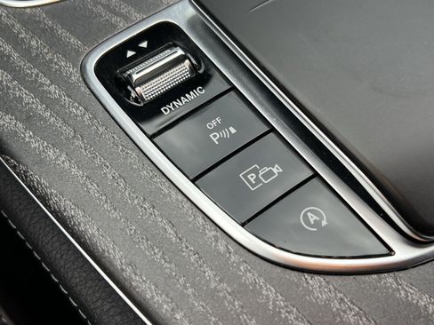 Used 2021 Mercedes-Benz E 350 4MATIC Sedan image 39