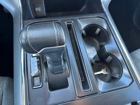 Used 2022 Ford F150 Lightning XLT image 22