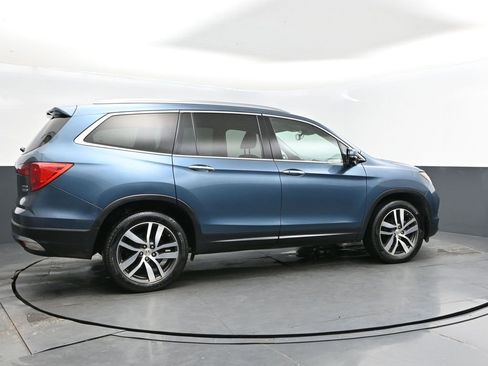 Used 2018 Honda Pilot Touring image 8