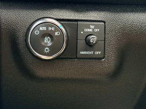 Used 2017 Chevrolet Traverse LT w/ Style and Technology Package AWD/4WD image 39