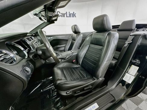 Used 2011 Ford Mustang GT Premium w/ Electronics Pkg RWD image 24