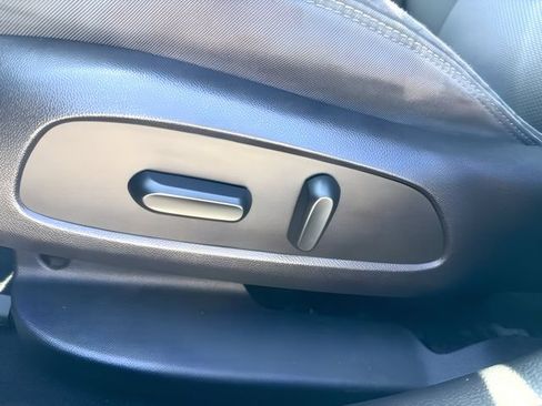 Used 2016 Chevrolet Cruze LT w/ Convenience Package FWD image 15
