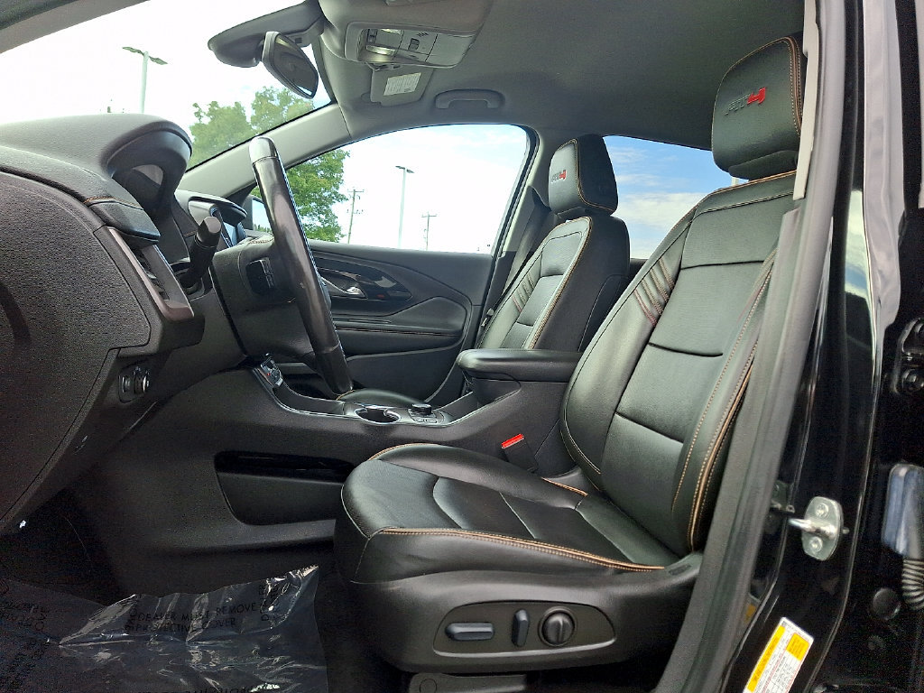 Used 2022 GMC Terrain AT4 AWD/4WD image 14