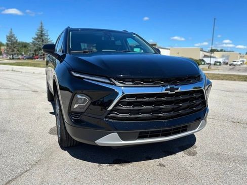 Used 2025 Chevrolet Blazer LT w/ Convenience Package image 11