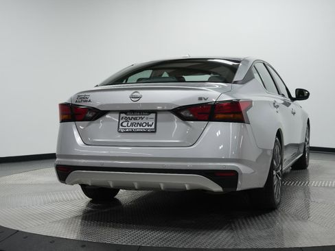 Used 2024 Nissan Altima 2.5 SV image 8