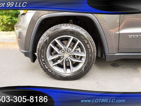 Used 2018 Jeep Grand Cherokee Limited AWD/4WD image 3