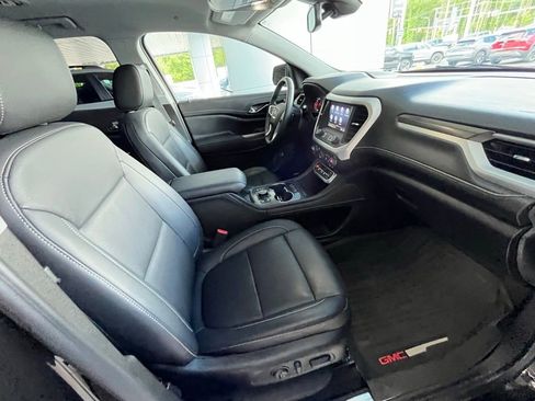 Used 2023 GMC Acadia SLT w/ Technology Package FWD image 19