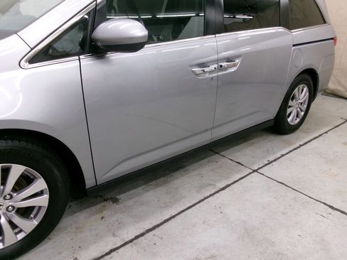 Used 2016 Honda Odyssey EX-L image 3