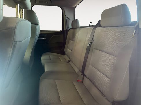 Used 2018 Chevrolet Silverado 1500 Custom w/ Custom Convenience Package RWD image 24