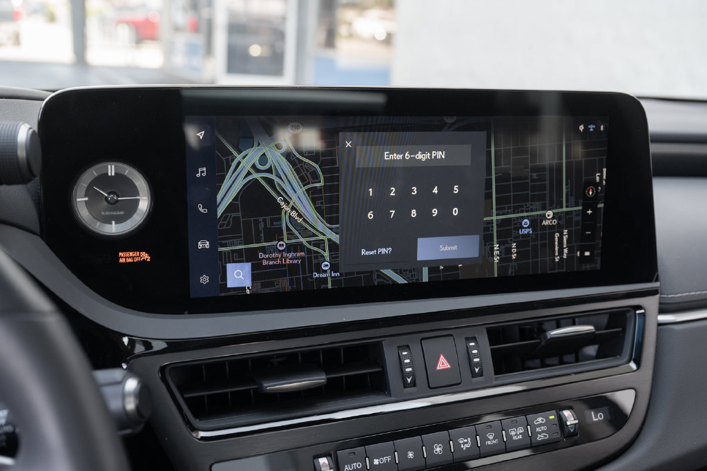 Used 2025 Lexus ES 350 w/ Premium Package FWD image 31
