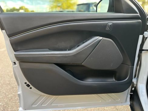 Used 2023 Ford Mustang Mach-E Select image 31