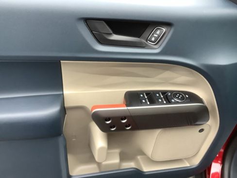 New 2026 Ford Maverick Lariat image 12