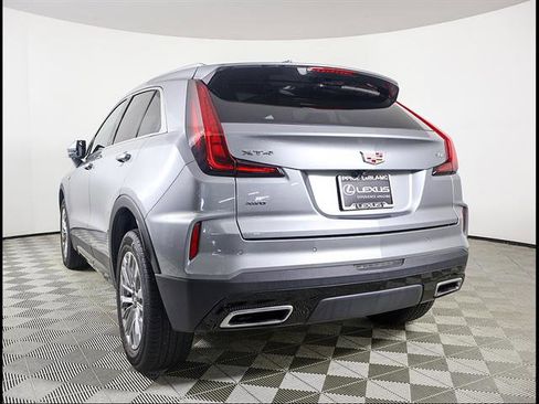 Used 2024 Cadillac XT4 Premium Luxury AWD/4WD image 4