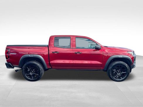 Used 2024 Chevrolet Colorado Trail Boss w/ Advanced Trailering Package AWD/4WD image 8