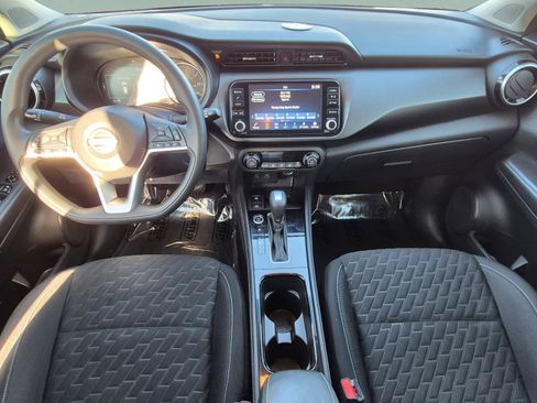 Certified 2022 Nissan Kicks SV FWD image 14