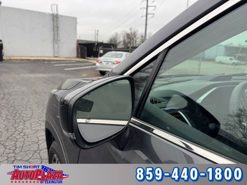 Used 2024 Subaru Ascent Limited w/ Popular Package #2 image 11