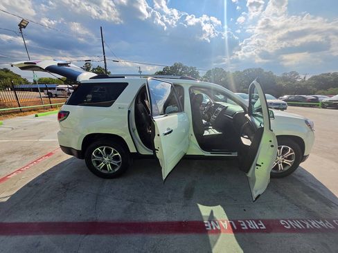 Used 2015 GMC Acadia SLT FWD image 32