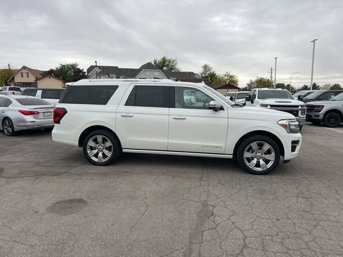 Used 2023 Ford Expedition Max Platinum AWD/4WD image 3