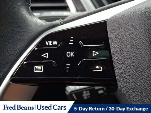 Used 2024 Audi Q4 e-tron Premium Plus image 22